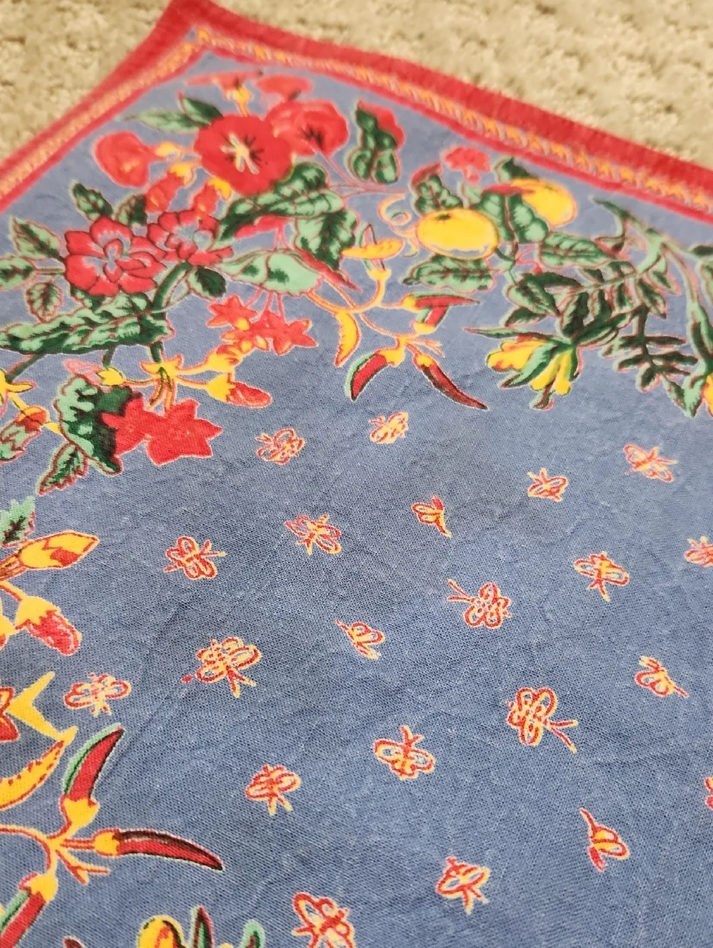 Williams Sonoma French Country Blue Fabric Placemats Set Of Four Red & Yellow